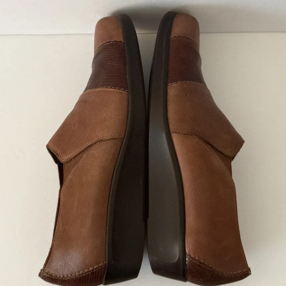 SAS Nora Slip On Loafer Wedge Shoes Brown Leather Womens Size 10.5 N Comfort New